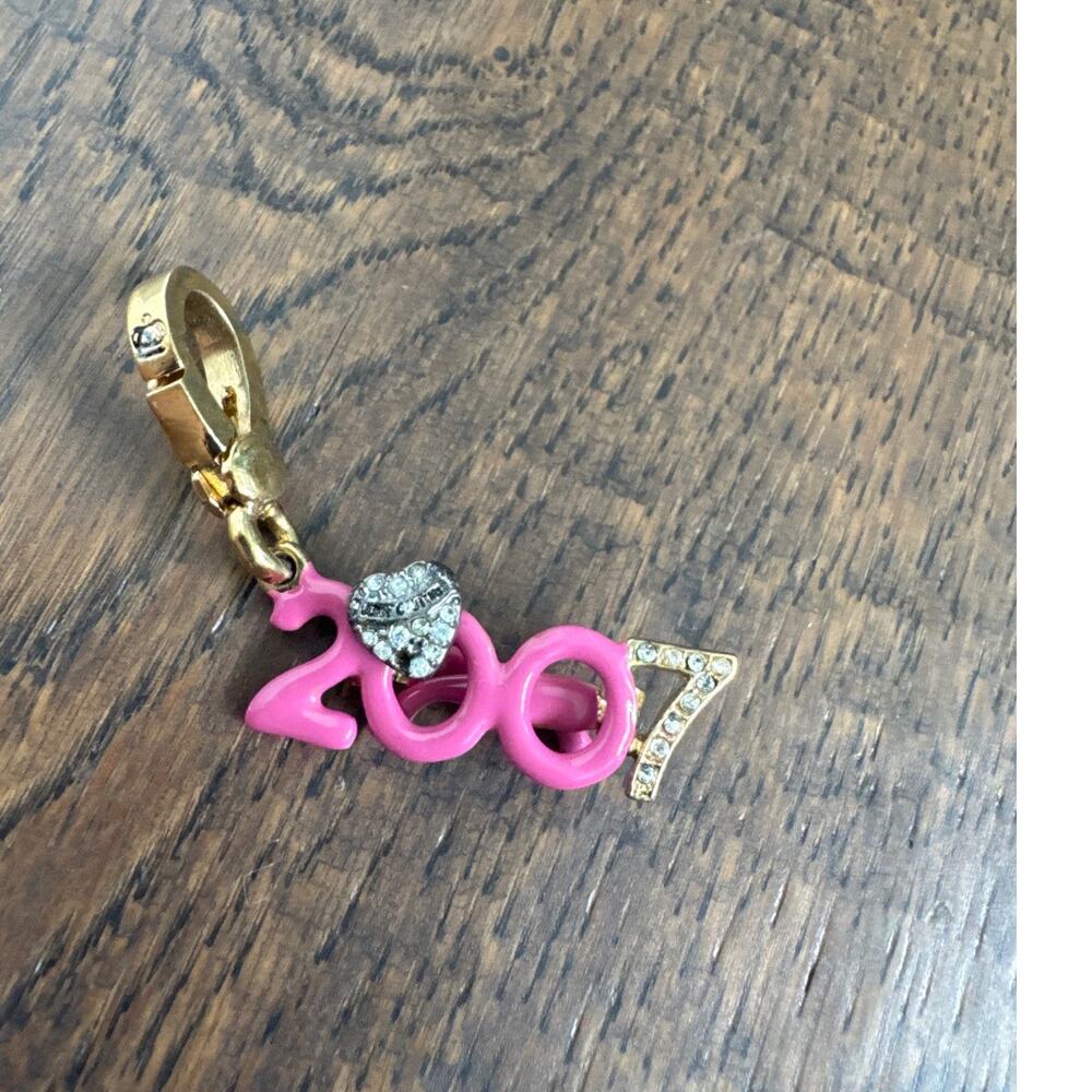 Juicy Couture VTG 2007 Pink Sunglasses Rhinestone Heart Clip On Charm Gold Tone